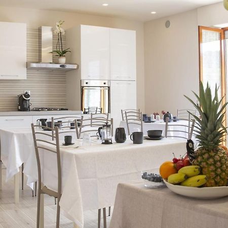 B&B Alba Sul Mare Guest House Massignano Luaran gambar